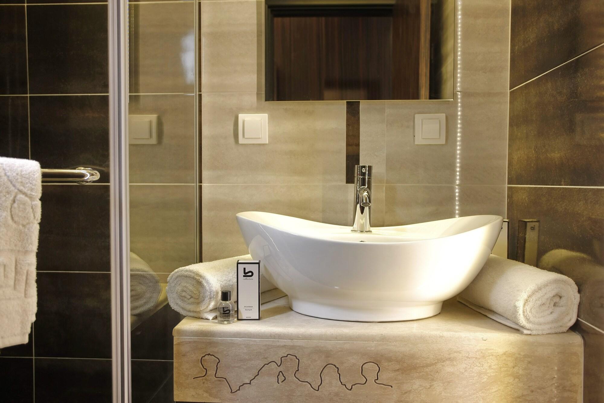 Hotel Theater Belgrade Garni Luaran gambar