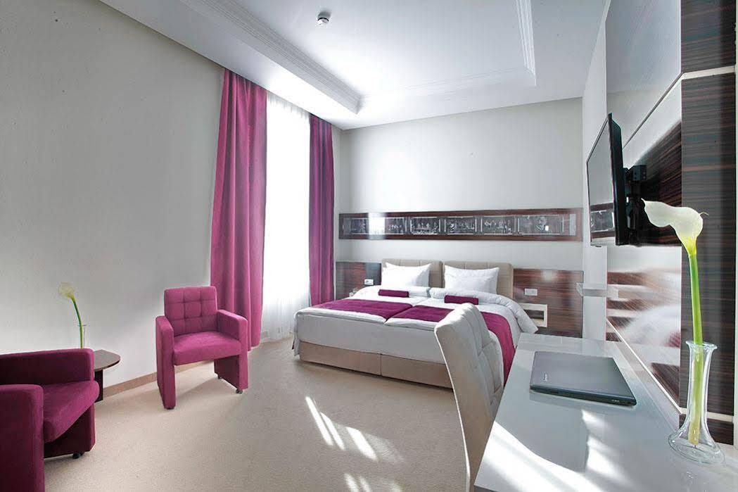 Hotel Theater Belgrade Garni Luaran gambar